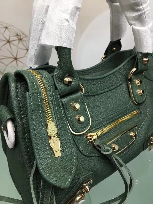 BALENCIAG巴黎世家 原版義大利進口山羊皮 小金釘 單肩斜挎包  BL1153